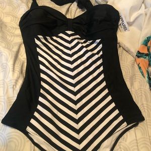 Cute vintage style plus size swimsuit
